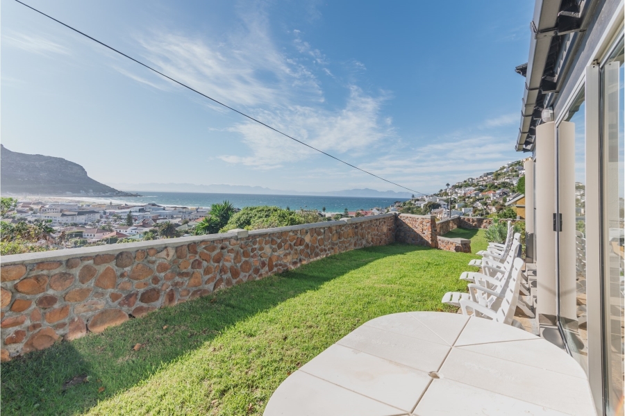 5 Bedroom Property for Sale in Fish Hoek Western Cape